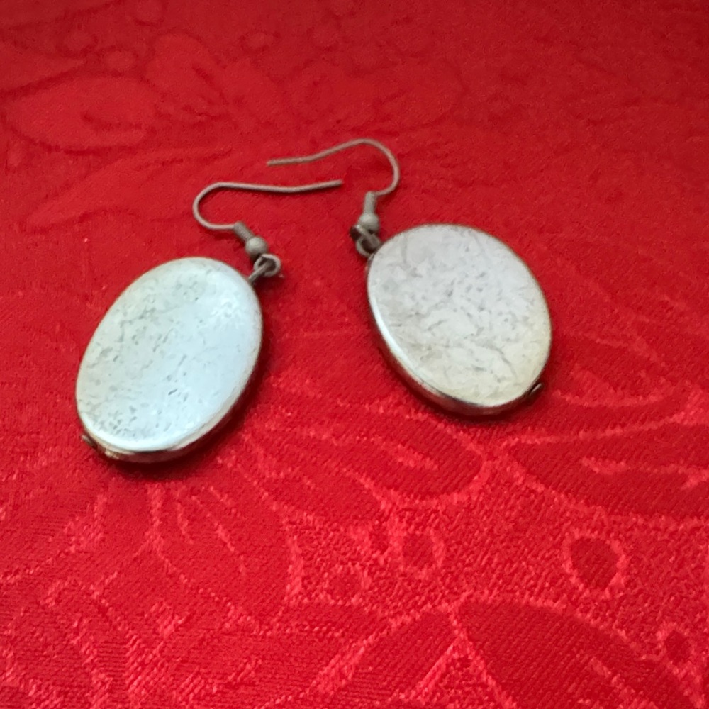 Elegant Silver Tone and Copper Jewelry Set - Picture 3 of 3